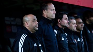 كيف يفكر الأهلي لتأمين دفاعاته فى يناير .. هادي يشعل الصراع مع بيراميدز .. والجزار هدف أساسى.. و اعلان قائمة الراحلين