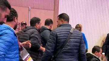 لحظة انسحاب البعثة الإعلامية المصرية من مؤتمر مدرب نيجيريا.. فيديو لحظة انسحاب البعثة الإعلامية المصرية من مؤتمر مدرب نيجيريا.. فيديو