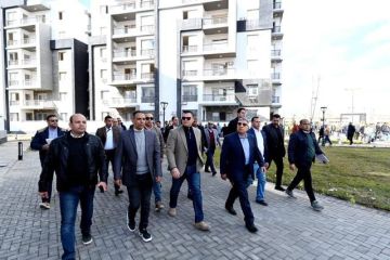 وزير الإسكان: تقديم حلول بشأن توفير المياه وإنشاء مدرسة حكومية بالمنصورة الجديدة