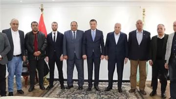 وزير الزراعة: الدولة تولي قطاع الدواجن أهمية قصوى باعتباره أحد أهم ركائز الأمن الغذائي وزير الزراعة: الدولة تولي قطاع الدواجن أهمية قصوى باعتباره أحد أهم ركائز الأمن الغذائي