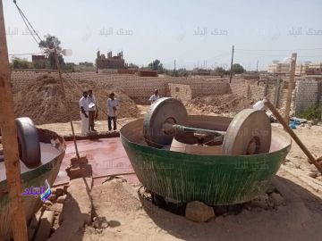 أخبار قنا إزالة 12 طاحونة ذهب.. ونجاة ركاب أتوبيس محترق بصحراوي قنا سوهاج الشرقي