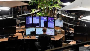 الأسهم الأوروبية تتباين مع ترقب المستثمرين التطورات الجيوسياسية في فنزويلا الأسهم الأوروبية تتباين مع ترقب المستثمرين التطورات الجيوسياسية في فنزويلا