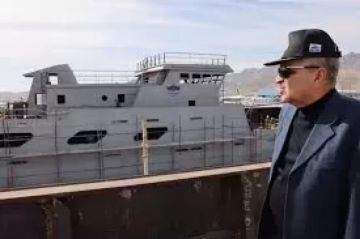 رئيس هيئة قناة السويس: بناء 4 قاطرات بحرية ويخت سياحي رئيس هيئة قناة السويس: بناء 4 قاطرات بحرية ويخت سياحي