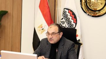 وزير قطاع الأعمال يهنئ الرئيس السيسي والشعب المصري بعيد الشرطة وزير قطاع الأعمال يهنئ الرئيس السيسي والشعب المصري بعيد الشرطة