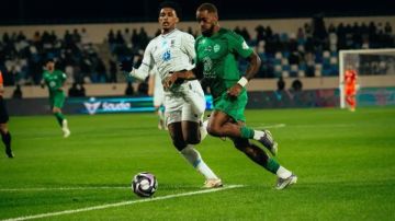 الدوري السعودي الأهلي يهزم الأخدود بهدف نظيف