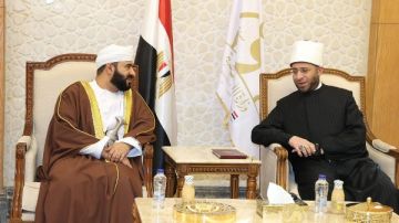 وزير الأوقاف يستقبل الوزير العماني بمسجد مصر الكبير