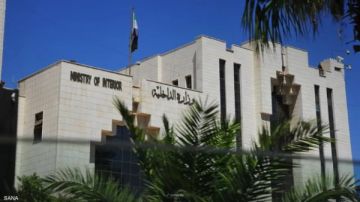 الداخلية السورية: نستهدف ترسيخ الأمن وحماية المدنيين وممتلكاتهم الداخلية السورية: نستهدف ترسيخ الأمن وحماية المدنيين وممتلكاتهم