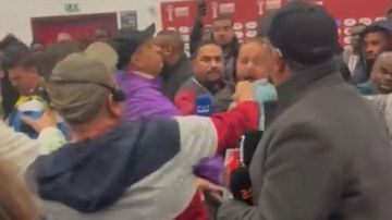 الكاف يظهر العين الحمرا .. ننشر بيان 4 وقائع في ربع نهائي أمم إفريقيا الكاف يظهر العين الحمرا .. ننشر بيان 4 وقائع في ربع نهائي أمم إفريقيا