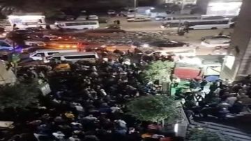 بعد شائعات التسمم الغذائي.. الأمن يكشف سبب الوفاة الغامضة لأب ونجليه بشبرا الخيمة عاجل بعد شائعات التسمم الغذائي.. الأمن يكشف سبب الوفاة الغامضة لأب ونجليه بشبرا الخيمة عاجل