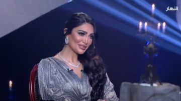 سالى عبد السلام تحتفل بحملها وسط أطفال دور الرعاية: إلى هنا أنتمي وهؤلاء عائلتي