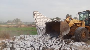 أسيوط.. إزالة 19 حالة تعد على الأراضي الزراعية ومباني مخالفة أسيوط.. إزالة 19 حالة تعد على الأراضي الزراعية ومباني مخالفة