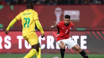 إصابة وتغيير إضطراري وأهداف ضائعة.. ملخص تعادل مصر وبنين في الشوط الأول