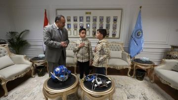 طالبان ابتدائي يخترعان خوذة ذكية بأسيوط