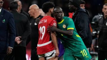 غياب مؤقت أم عقوبة طويلة؟.. التفاصيل الكاملة لإيقاف مروان عطية وصلاح محسن