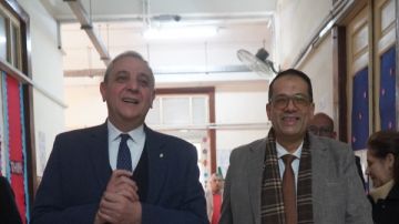 محافظ الغربية يتفقد لجان امتحانات الشهادة الإعدادية بطنطا في ثاني أيامها محافظ الغربية يتفقد لجان امتحانات الشهادة الإعدادية بطنطا في ثاني أيامها