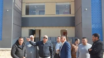 محافظ الوادى الجديد يتفقد مستشفي الداخلة الجديد ومركز التأهيل