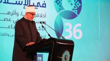 المفتي: التحولات المتسارعة في سوق العمل تفرض ضرورة تأصيل أخلاقيات المهن المفتي: التحولات المتسارعة في سوق العمل تفرض ضرورة تأصيل أخلاقيات المهن