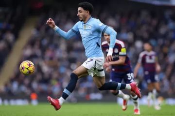 جوارديولا يلمح لمستقبل مرموش مع السيتي