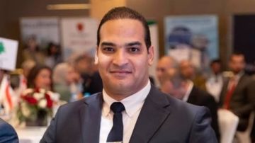 عاجل.. الإنتربول يسلم مستريح السيارات أمير الهلالي إلى النيابة العامة