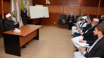 عباس شومان لأئمة ودعاة باكستان: الأزهر يفتح أبوابه لجميع أبناء العالم الإسلامي