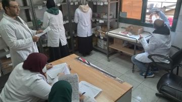 فحص أكثر من 800 حالة وتقديم 2469 خدمة طبية مجانية لأهالي قرية الحيبة ببني سويف فحص أكثر من 800 حالة وتقديم 2469 خدمة طبية مجانية لأهالي قرية الحيبة ببني سويف