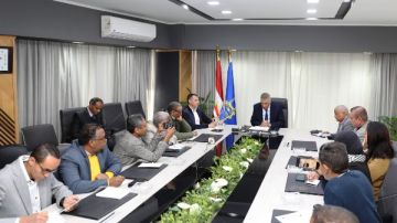 أخبار أسوان: تهنئة لمجلس النواب.. وجهود للعيد القومى للمحافظة.. وتكريم لفريق مكتبة مصر العامة..وفتح نقاط للعبور بالسيل