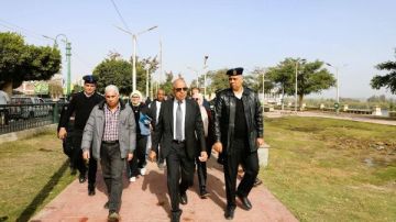 محافظ المنيا يتفقد الكورنيش لدراسة مقترحات المواطنين وتطوير الخدمات