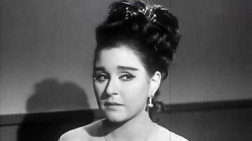 ناقدة فنية تكشف كواليس جديدة عن سعاد حسني قبل رحيلها فيديو ناقدة فنية تكشف كواليس جديدة عن سعاد حسني قبل رحيلها فيديو