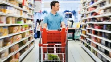 الإحصاء: الرجال يتصدرون مهام التسوق الأسري بنسبة 54.7 في مصر الإحصاء: الرجال يتصدرون مهام التسوق الأسري بنسبة 54.7 في مصر