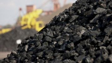 الوقود الأحفورى .. العامل الرئيسي لتلوث الهواء والاحتباس الحراري الوقود الأحفورى .. العامل الرئيسي لتلوث الهواء والاحتباس الحراري