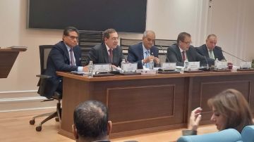 بدء اجتماع تشريعية النواب لمناقشة مشروع تعديل قانون الكهرباء.. صور