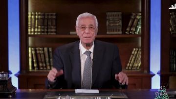 حسام موافي: إحدى الدول الآسيوية قررت إلغاء الموبايل.. فيديو