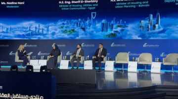 وزير الإسكان يستعرض تجربة التنمية العمرانية بمصر خلال منتدى مستقبل العقار 2026 بالرياض