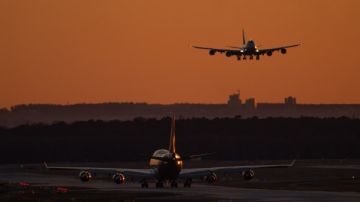 وكالة السلامة الأوروبية تحث شركات الطيران على تجنب المجال الجوي الإيراني