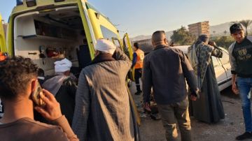 إصابة 4 أشخاص في حادث تصادم سيارتين بأسيوط