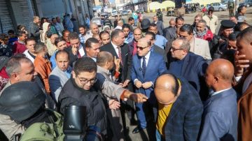 المواطن أولا.. محافظ كفر الشيخ يستمع لشكاوى وطلبات أهالي سيدي سالم صور