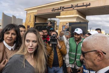 بعد زيارة معبر رفح.. ماذا قالت أنجلينا جولي عن وقف إطلاق النار في غزة؟