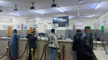 رئيس مدينة قنا يتابع انتظام العمل بالمركز التكنولوجي في أولى فتراته المسائية