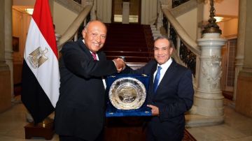 سامح شكري: الوزير بدر عبد العاطي دبلوماسي قدير وأنصحه بالاهتمام بصحته وأن يعطي لنفسه فرصة للراحة