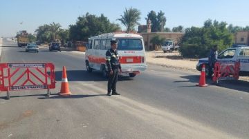 للحد من الحوادث..حملات مرورية وأكمنة ثابتة ومتحركة بطريق قنا الصحراوي