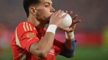 إمام عاشور تحت المجهر.. 3 أزمات داخل الأهلي وغرامات مالية بالملايين إمام عاشور تحت المجهر.. 3 أزمات داخل الأهلي وغرامات مالية بالملايين