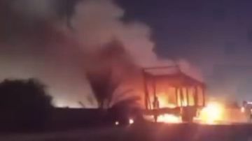 دون إصابات.. إخماد حريق بشاحنة نقل ثقيل بالطريق الصحراوي بالإسكندرية