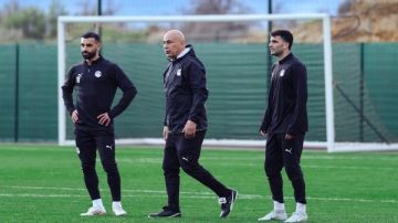 سر انفعال وعصبية حسام حسن في مران المنتخب قبل مباراة بنين