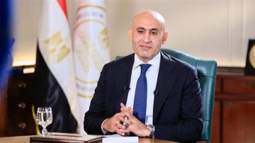 عاجل بعد إحالته للمحاكمة.. محامي يكشف تفاصيل الاتهامات الموجهة لوزير التعليم