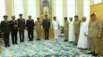 رئيس الأركان يعود إلى مصر عقب انتهاء زيارته الرسمية إلى سلطنة عمان