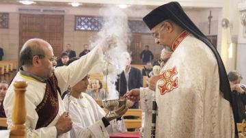 البطريرك الأنبا إبراهيم إسحق يحتفل بعيد الغطاس بكاتدرائية القيامة في الإسكندرية