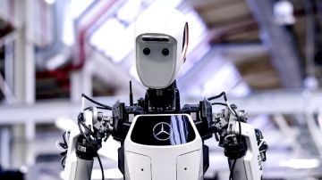 أول مصنع سيارات يعمل بالروبوتات فقط.. موعد افتتاحه