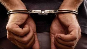 تزوير وانتحال صفة وحيازة مخدرات.. نص التحقيقات في قضية مستشفى كايرو كير وأقوال الشهود انفراد تزوير وانتحال صفة وحيازة مخدرات.. نص التحقيقات في قضية مستشفى كايرو كير وأقوال الشهود انفراد