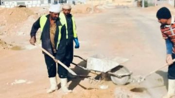 تنفيذا لتوجيهات وزير الإسكان.. متابعة ميدانية لرفع كفاءة شبكات الصرف بالعاشر