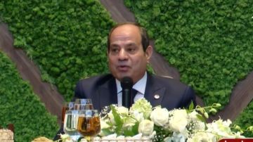 خلال لقائه بطلبة الأكاديمية العسكرية.. الرئيس السيسي يؤكد أهمية ممارسة الرياضة وترسيخ ثقافتها بين المصريين